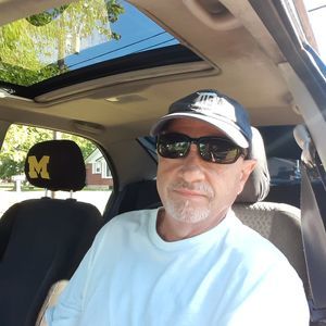 Meet your Posher, Gregory